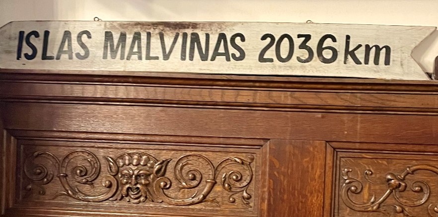 2_cartel_Islas_Malvinas_499f7.jpg