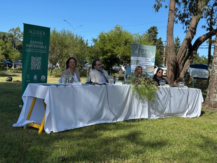 TIERRA_3_-_MESA_AUTORIDADES_ba530.jpg