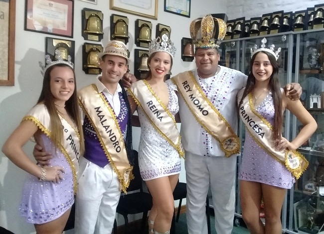 Artigas present&oacute; su Carnaval Samba en Montevideo
