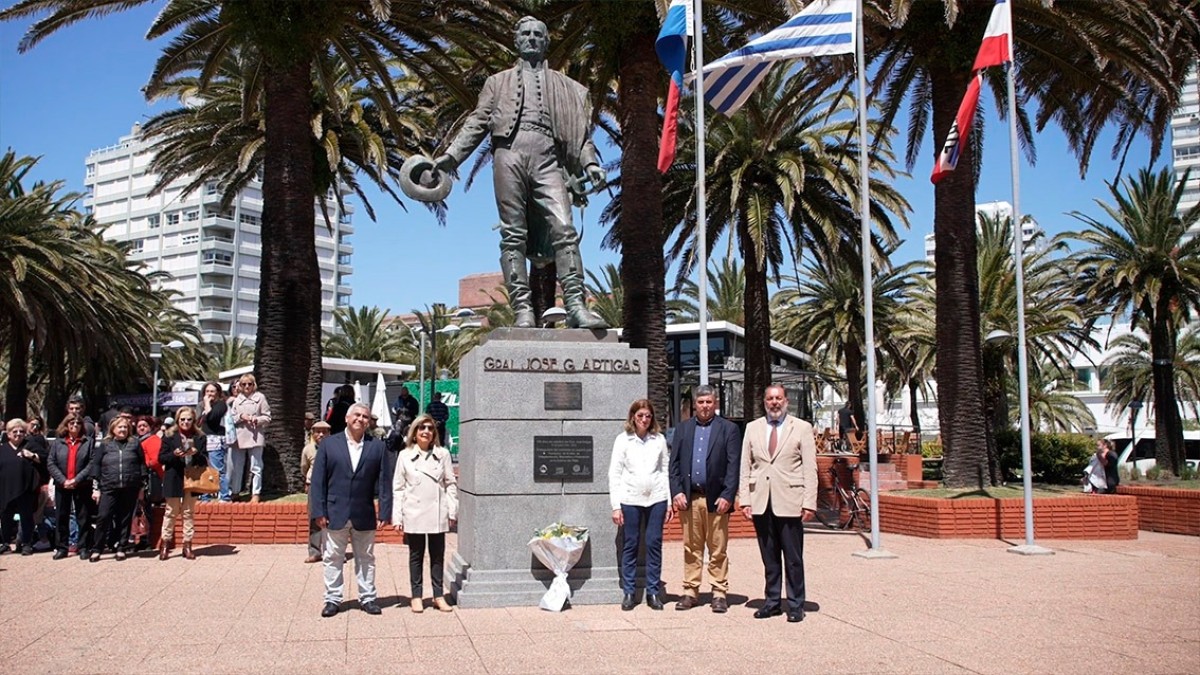 Punta del Este celebr&oacute; aniversario de la Batalla de Sarand&iacute;