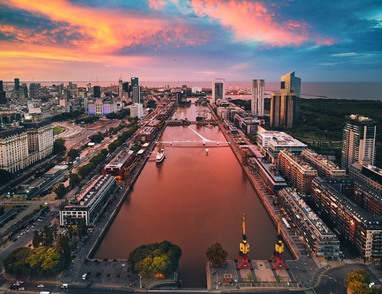 Seminario: "Buenos Aires, una ciudad en constante evoluci&oacute;n"