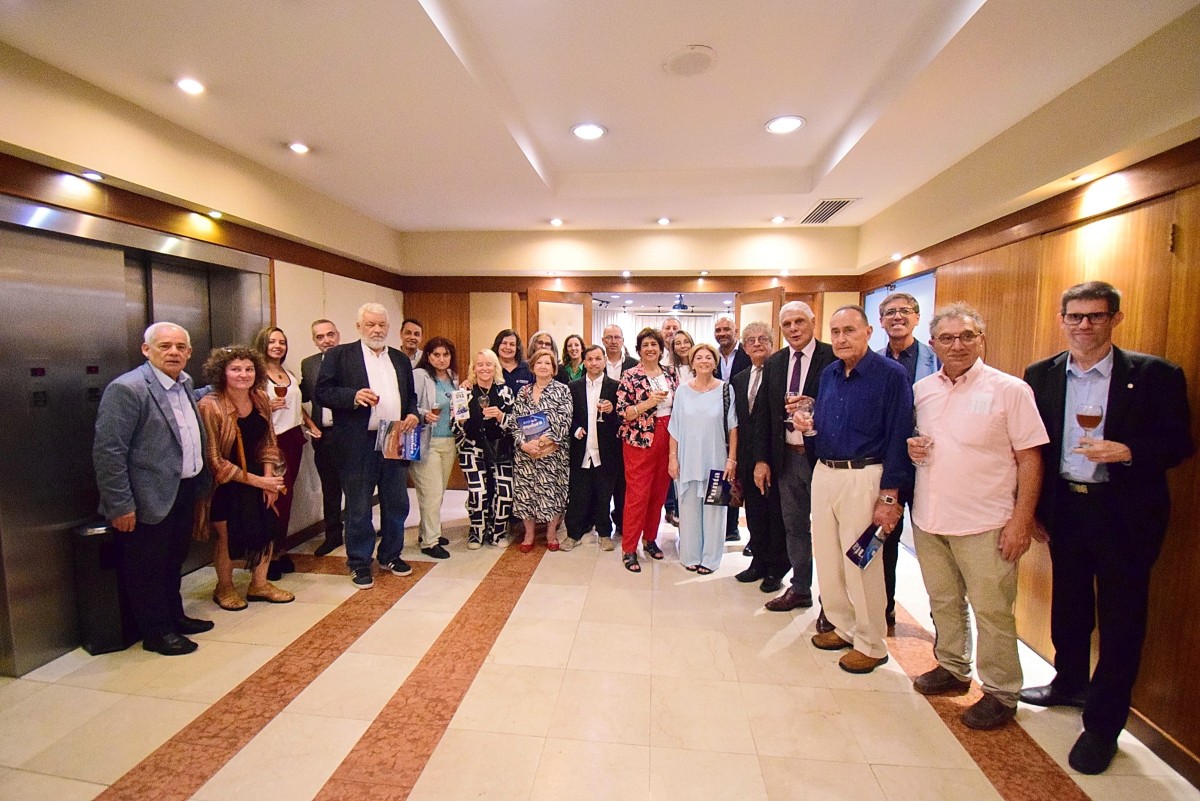 Paneo de participantes del Desayuno de Turismo (Fotos ClicArte)