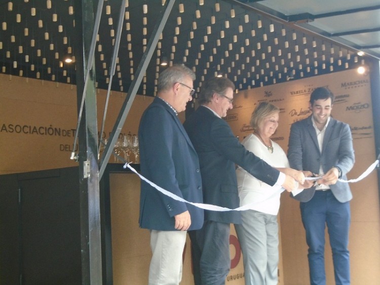 Wine Truck suma a la difusi&oacute;n del Enoturismo en Uruguay