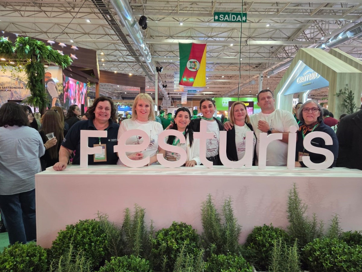Enoturismo uruguayo conquista la FESTURIS&acute; 2025