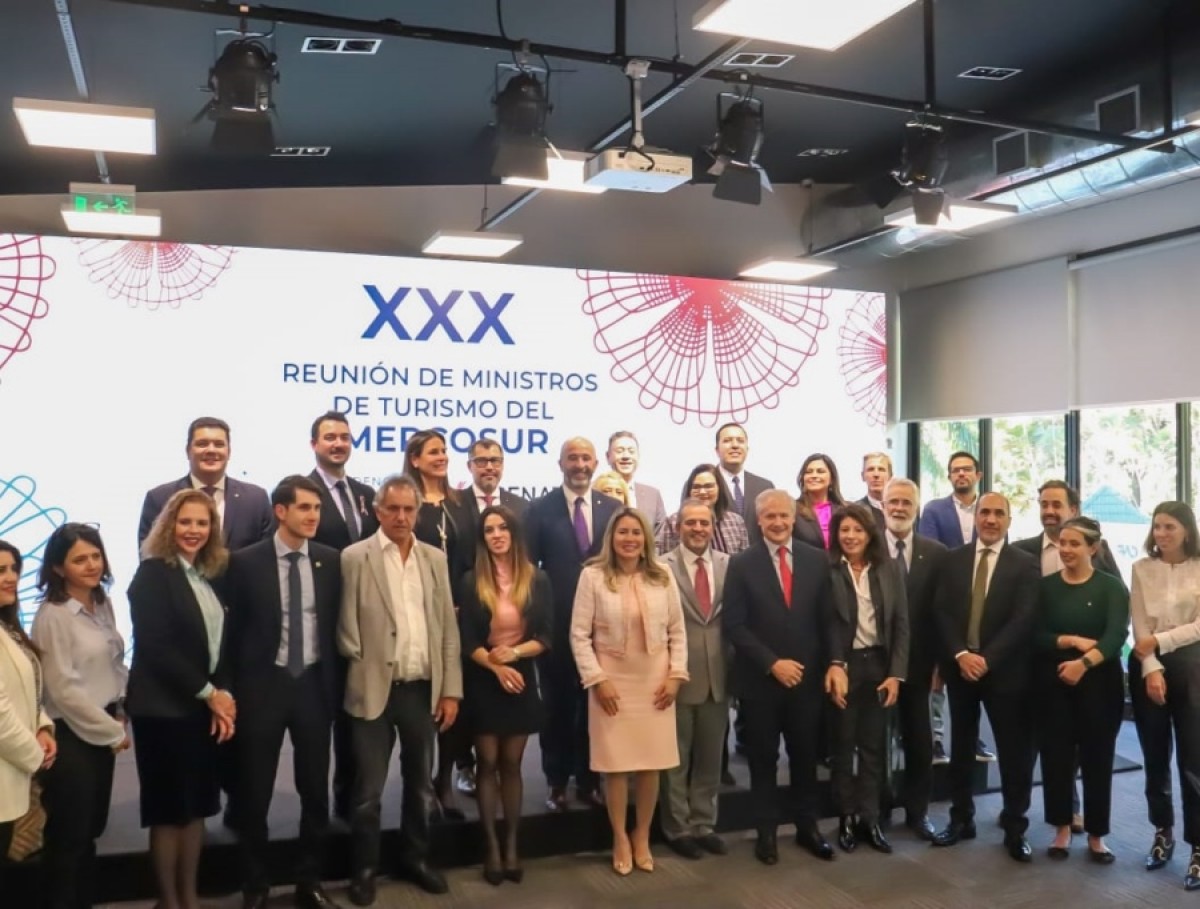 Foto de familia en 30&ordf; Reuni&oacute;n de Ministros de Turismo del MERCOSUR