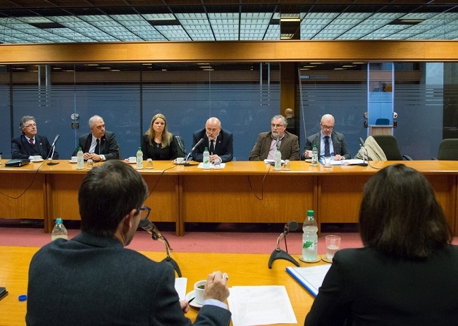 Comisi&oacute;n de Turismo del Parlamento recibi&oacute; a la CAMTUR