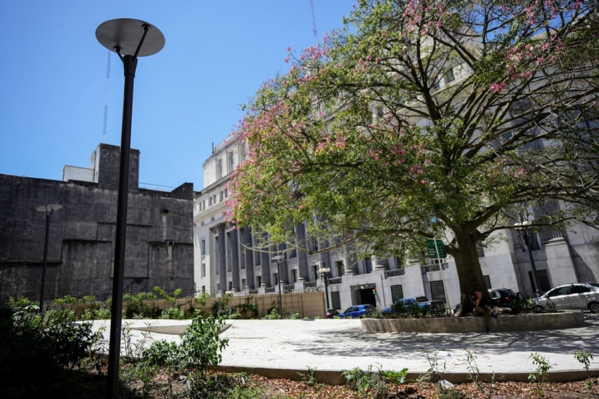 Obras en plaza Virrey de V&eacute;rtiz de Ciudad Vieja