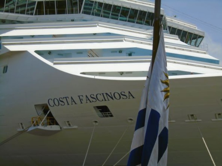 El Costa Fascinosa en Montevideo