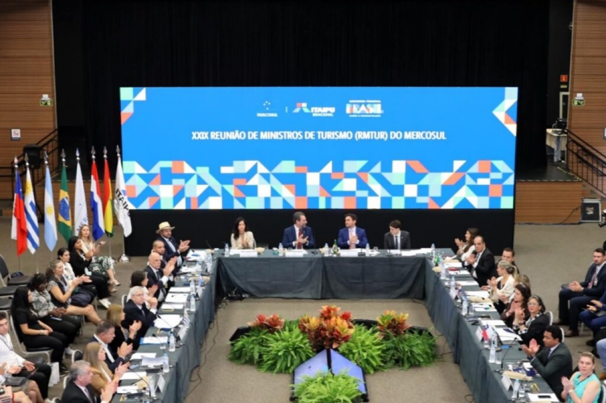 Sesi&oacute;n plenaria de Ministros de Turismo de MERCOSUR en noviembre 2023