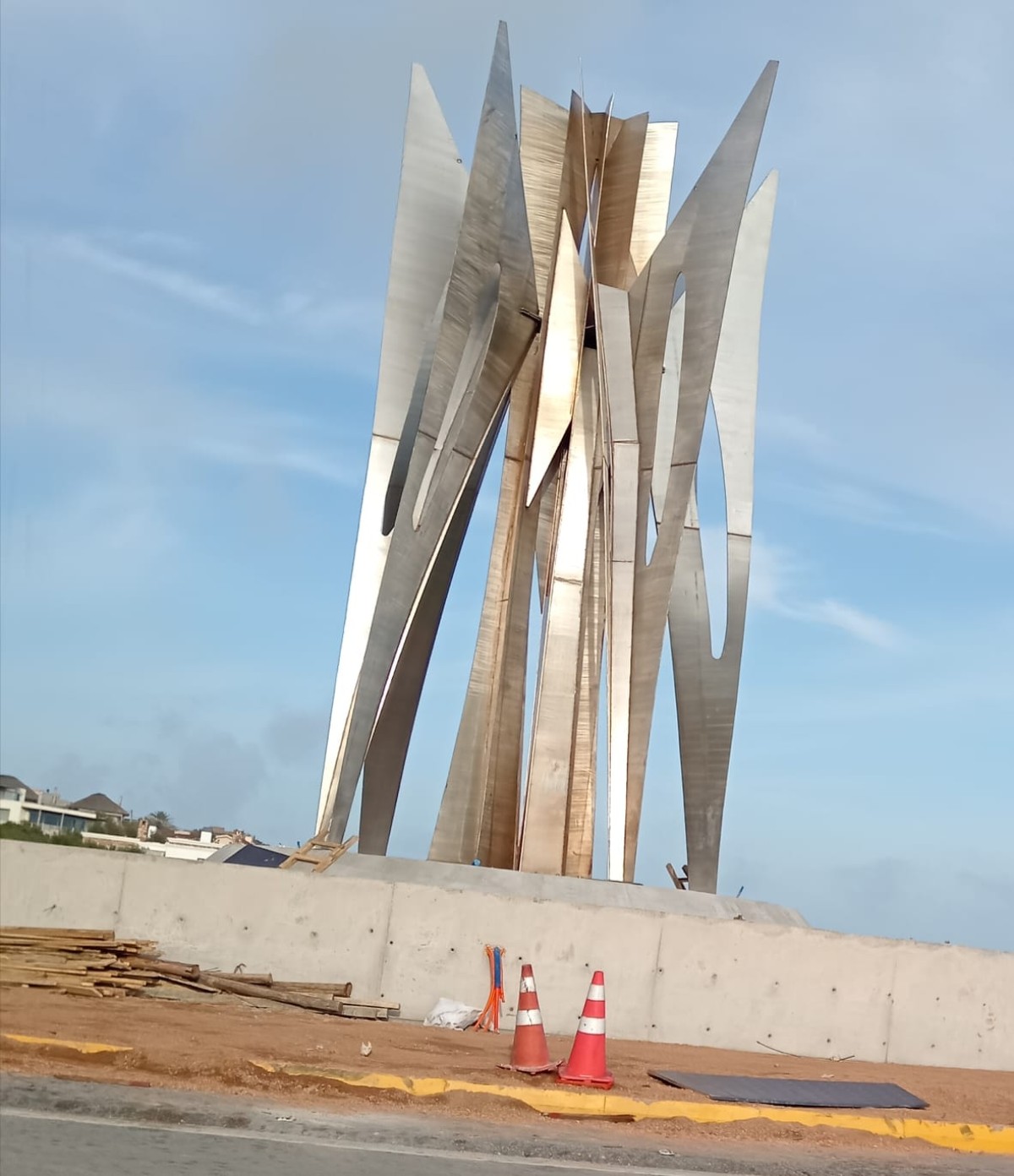 Mi encuentro con la &ldquo;Mariposa de la Vida&rdquo;, nueva escultura en Punta del Este camino a Jos&eacute; Ignacio