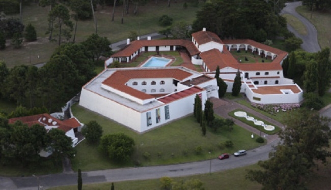 &iquest;Que hay para ver y hacer en Punta del Este y Piri&aacute;polis el fin de semana?