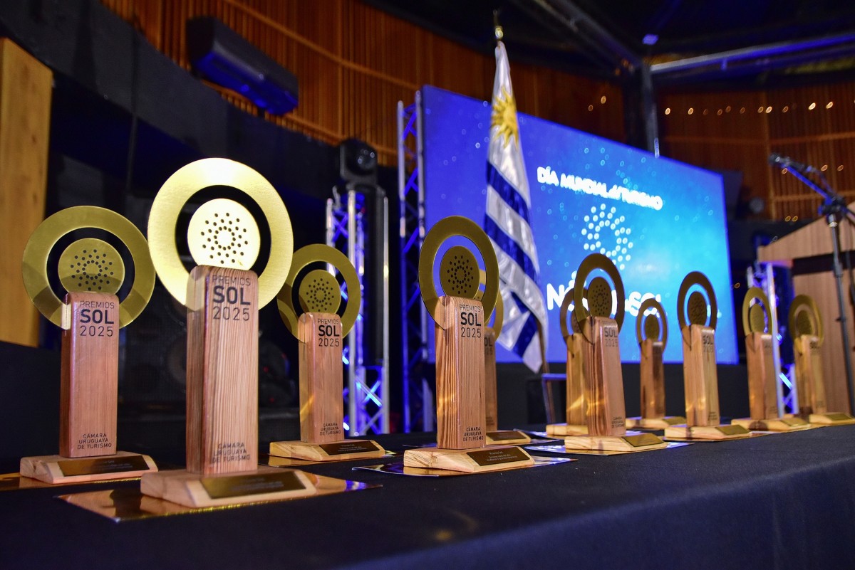 La Noche del Sol 2025 celebr&oacute; el D&iacute;a Mundial del Turismo con reconocimientos y grandes anuncios